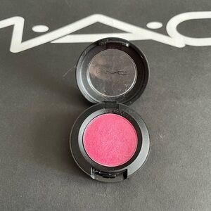 MAC Eyeshadow in Cherry Topped